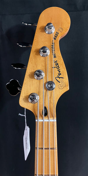 Fender Player Plus Active Meteora Bass 4-String Bass Guitar 3-Tone Sunburst w/ Gig Bag