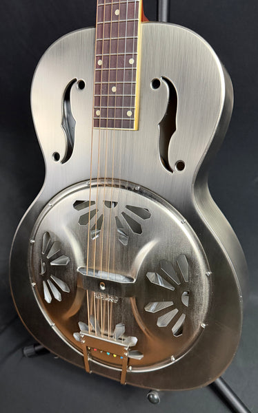 Gretsch G9221 Bobtail Steel Body Round Neck Resonator Guitar w/ Fishman Nashville Pickup