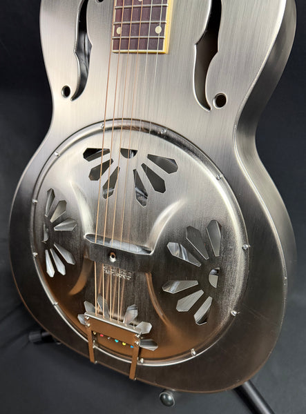 Gretsch G9221 Bobtail Steel Body Round Neck Resonator Guitar w/ Fishman Nashville Pickup