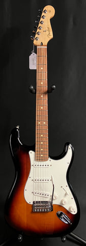 Fender Player Stratocaster Electric Guitar 3-Tone Sunburst Finish (754)