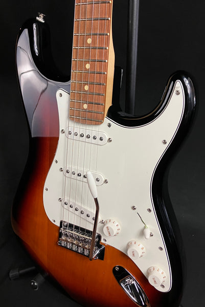 Fender Player Stratocaster Electric Guitar 3-Tone Sunburst Finish (754)
