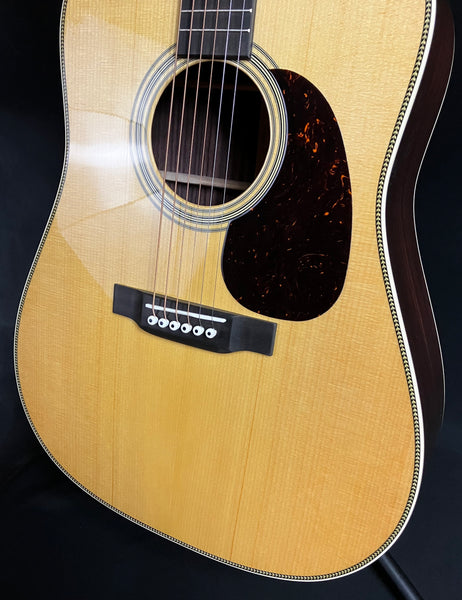Martin D-28 Billy Strings Dreadnought Acoustic Guitar Vintage Natural Finish w/ Case (022)