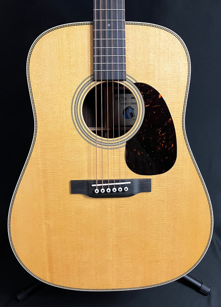 Martin D-28 Billy Strings Dreadnought Acoustic Guitar Vintage Natural Finish w/ Case (824)