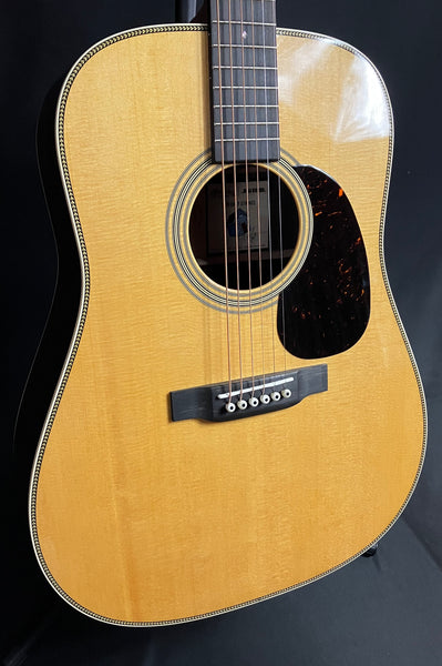 Martin D-28 Billy Strings Dreadnought Acoustic Guitar Vintage Natural Finish w/ Case (824)