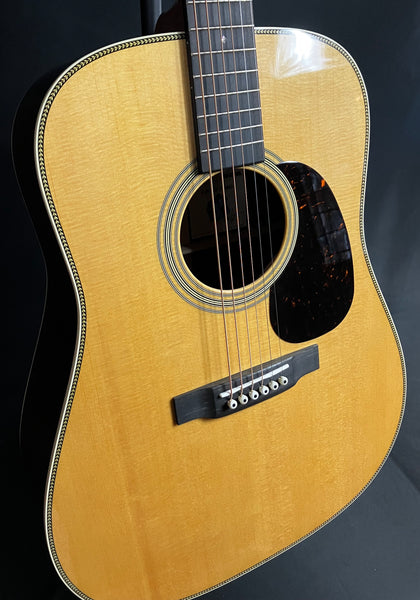 Martin D-28 Billy Strings Dreadnought Acoustic Guitar Vintage Natural Finish w/ Case (824)