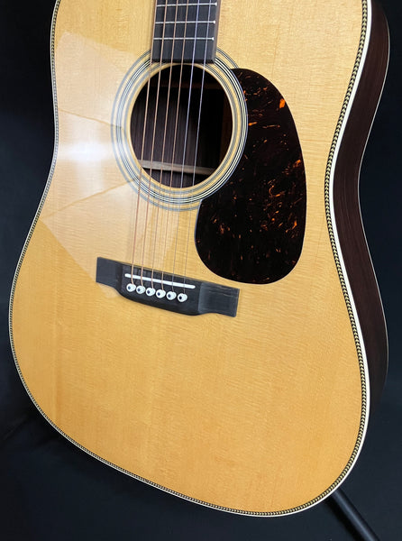Martin D-28 Billy Strings Dreadnought Acoustic Guitar Vintage Natural Finish w/ Case (824)