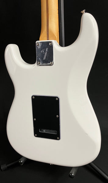 Fender Player II Stratocaster Electric Guitar Polar White Finish