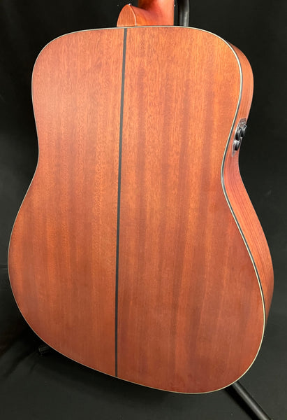 Yamaha FGX3 Red Label Dreadnought Acoustic-Electric Guitar Vintage Natural w/ Case (362)
