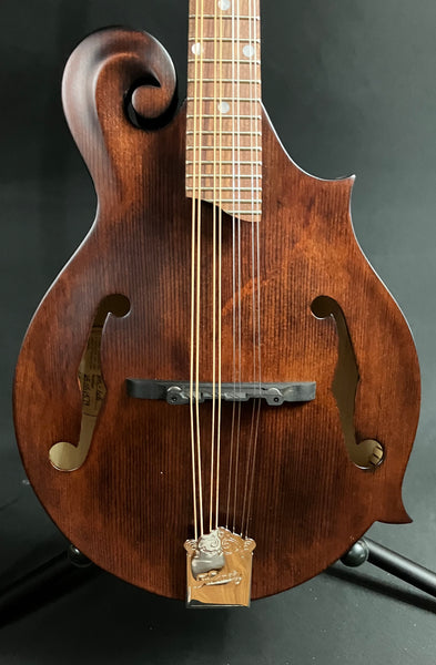 Kentucky KM-606 Standard F-Style Mandolin Walnut Stain Finish w/ Soft Case