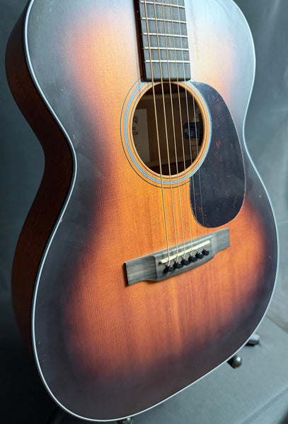 Martin 00-10E Retro Joe Bonamassa Acoustic-Electric Guitar 1937 Sunburst w/ Soft Case (744)