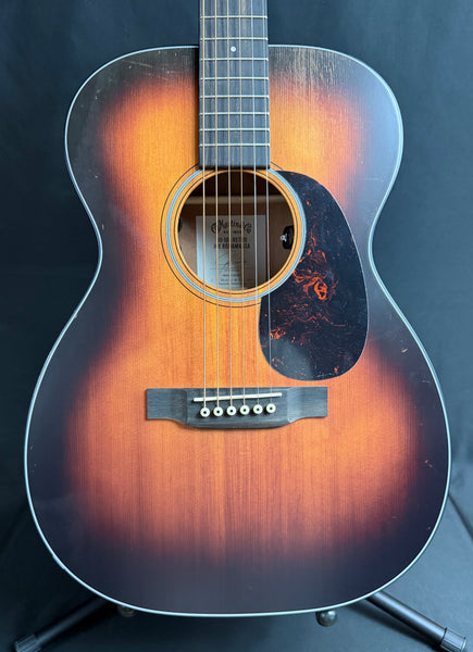 Martin 00-10E Retro Joe Bonamassa Acoustic-Electric Guitar 1937 Sunburst w/ Soft Case (748)