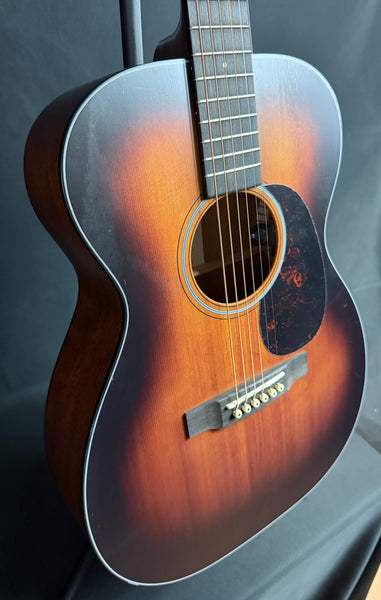 Martin 00-10E Retro Joe Bonamassa Acoustic-Electric Guitar 1937 Sunburst w/ Soft Case (748)