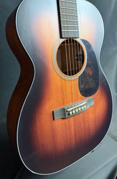 Martin 00-10E Retro Joe Bonamassa Acoustic-Electric Guitar 1937 Sunburst w/ Soft Case (748)
