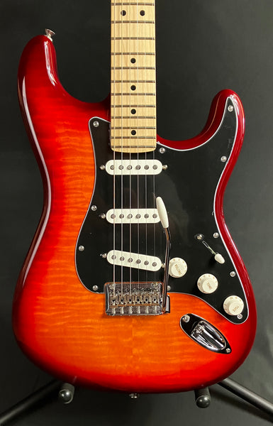 Fender Player Stratocaster Plus Top Electric Guitar Aged Cherry Sunburst