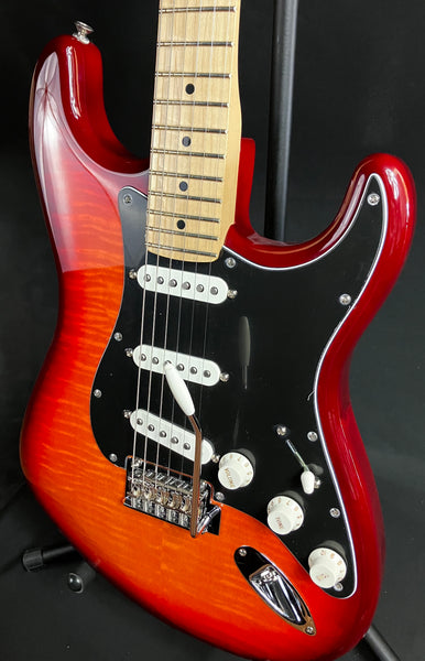 Fender Player Stratocaster Plus Top Electric Guitar Aged Cherry Sunburst