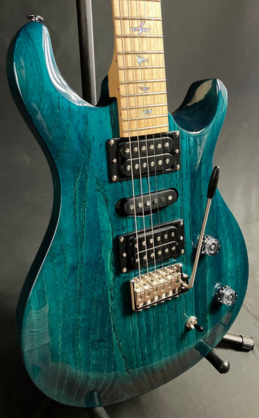 Paul Reed Smith PRS SE Swamp Ash Special Electric Guitar Iri Blue Finish w/ Gig Bag