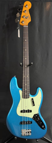 Fender Vintera II '60s Jazz Bass 4-String Bass Guitar Lake Placid Blue w/ Gig Bag