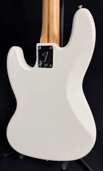 Fender Player Jazz Bass 4-String Bass Guitar Polar White Finish