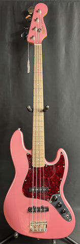 Squier Classic Vibe 60's Jazz Bass 4-String Bass Guitar Burgundy Mist (571)