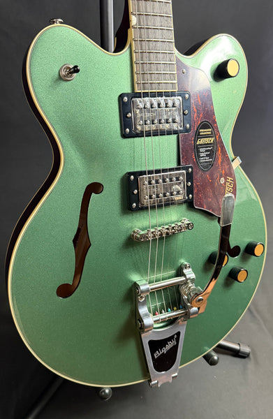 Gretsch G2622T Streamliner Semi-Hollowbody Electric Guitar Steel Olive Finish