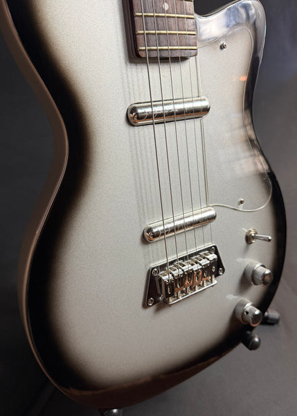 Silvertone 1303/ U2 Classic Reissue Electric Guitar Silverburst Finish