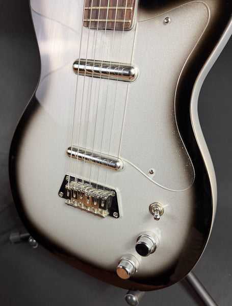 Silvertone 1303/ U2 Classic Reissue Electric Guitar Silverburst Finish