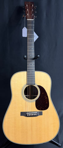 Martin HD-28 (2025) Standard Dreadnought Acoustic Guitar Gloss Natural w/ Case (166)