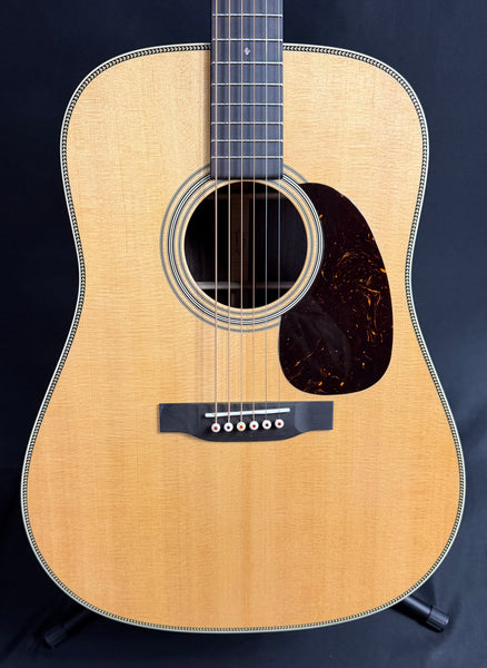 Martin HD-28 (2025) Standard Dreadnought Acoustic Guitar Gloss Natural w/ Case (166)