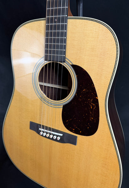Martin HD-28 (2025) Standard Dreadnought Acoustic Guitar Gloss Natural w/ Case (166)