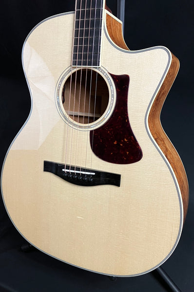Eastman AC422CE Limited Edition Koa Grand Auditorium Cutaway Acoustic-Electric Guitar Natural w/ Case
