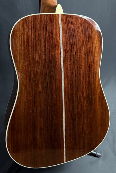 Martin HD-28 (2025) Standard Dreadnought Acoustic Guitar Gloss Natural w/ Case (166)
