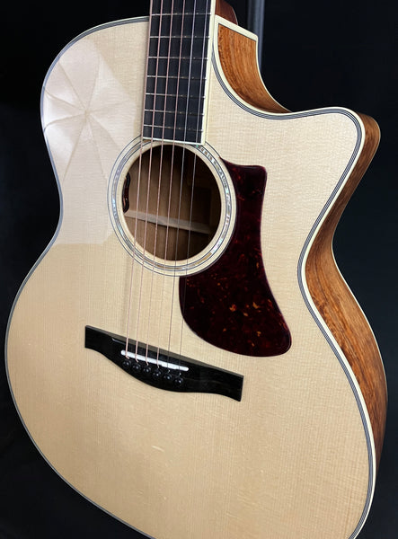 Eastman AC422CE Limited Edition Koa Grand Auditorium Cutaway Acoustic-Electric Guitar Natural w/ Case