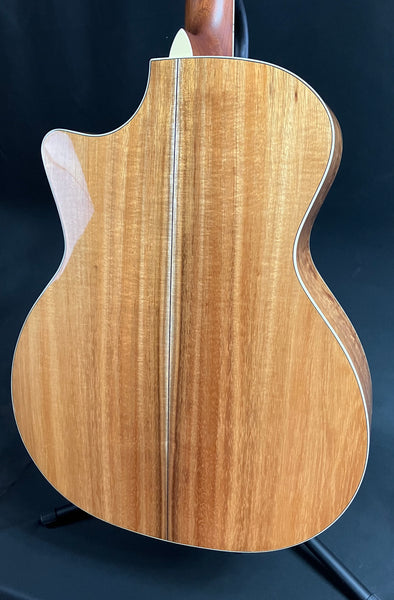 Eastman AC422CE Limited Edition Koa Grand Auditorium Cutaway Acoustic-Electric Guitar Natural w/ Case