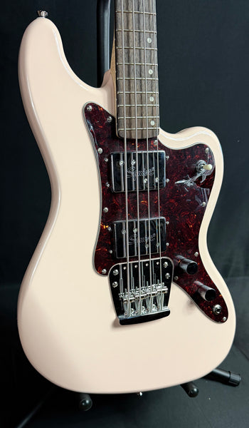 Squier FSR Paranormal Rascal Bass 4-String Bass Guitar Shell Pink Finish