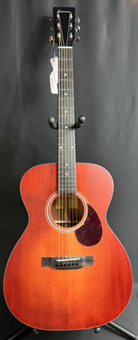 Eastman E1OM-CLA Orchestra Model Acoustic Guitar Classic Finish w/ Gig Bag