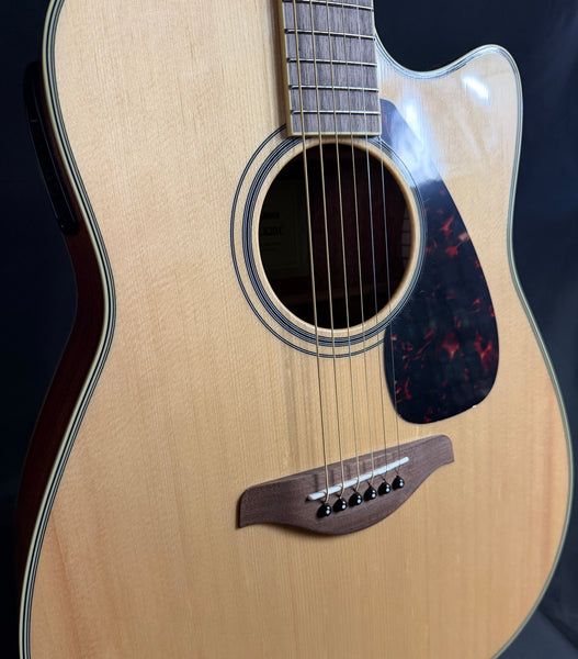 Yamaha FGX820C Dreadnought Cutaway Acoustic-Electric Guitar Gloss Natural