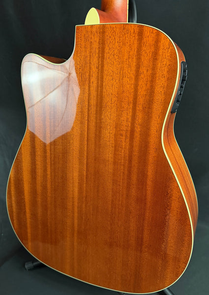 Yamaha FGX820C Dreadnought Cutaway Acoustic-Electric Guitar Gloss Natural
