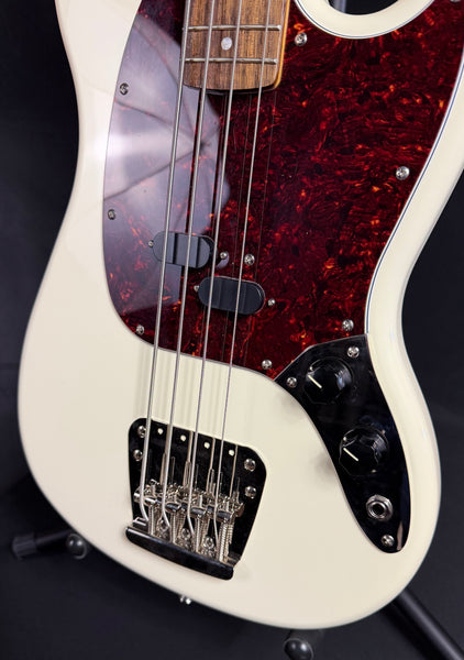 Squier Classic Vibe 60's Mustang Bass 4-String Bass Guitar Olympic White
