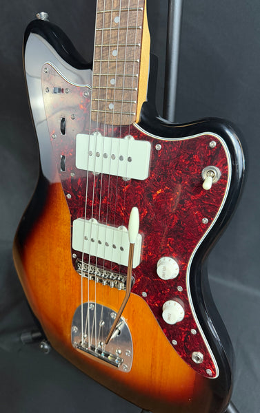Squier Classic Vibe 60's Jazzmaster Electric Guitar 3-Tone Sunburst (644)