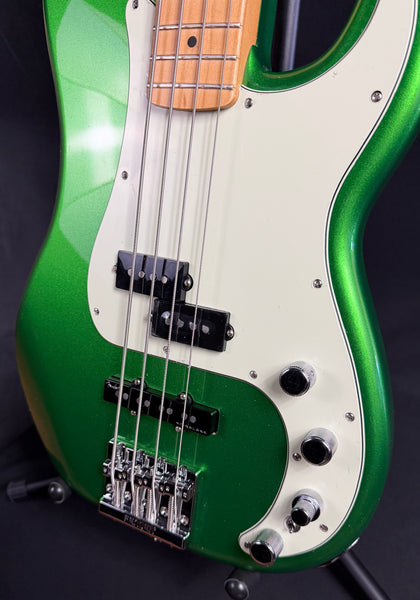 Fender Player Plus Active Precision Bass 4-String Bass Guitar Cosmic Jade Finish w/ Gig Bag (574)
