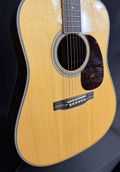 Martin HD-35 (2026) Standard Dreadnought Acoustic Guitar Gloss Natural w/ Case