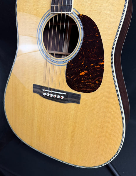 Martin HD-35 (2026) Standard Dreadnought Acoustic Guitar Gloss Natural w/ Case