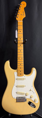 Fender American Vintage II 1957 Stratocaster Electric Guitar Vintage Blonde w/ OHSC
