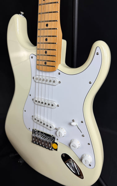 Fender Standard Stratocaster (2025) Electric Guitar Olympic White Finish (665)