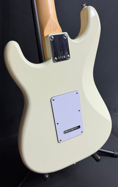 Fender Standard Stratocaster (2025) Electric Guitar Olympic White Finish (665)