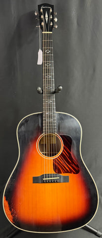 Eastman E22SS/V-SB Slope Shoulder Dreadnought Acoustic Guitar Antique Varnish Sunburst w/ Case