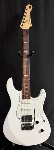 Yamaha PACS+12 Pacifica Standard Plus Electric Guitar Shell White Finish w/ Gig Bag