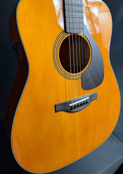 Yamaha FG5 GL Red Label Dreadnought Acoustic Guitar Gloss Vintage Natural w/ OHSC (67A)