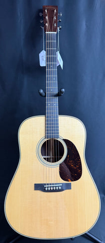 Martin HD-28 (2026) Standard Dreadnought Acoustic Guitar Gloss Natural w/ Case