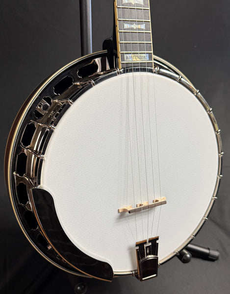 Gold Tone Mastertone™ OB-2 Bowtie 5-String Bluegrass Banjo Vintage Sunburst w/ Case
